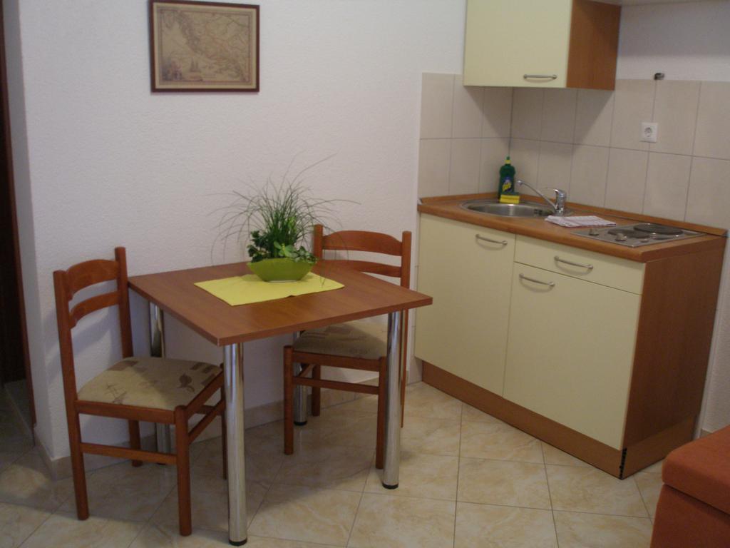 Hotel B&B Chamberlain Milna  Habitación foto